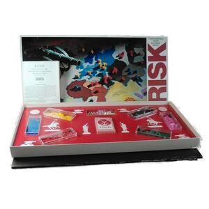 Vintage 1975 Risk World Conquest Game Parker Bros #44 Complete Excellent